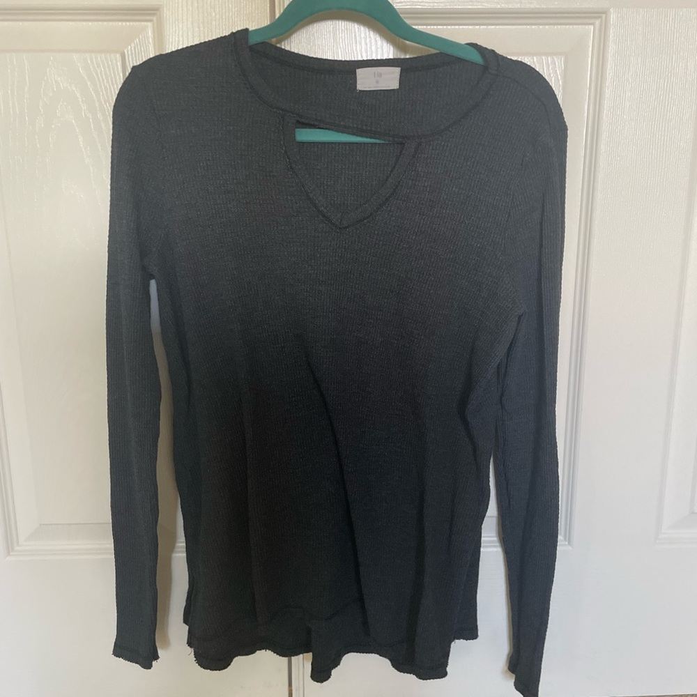 Grey long sleeve top (T.LA brand)